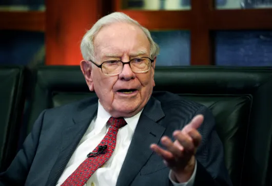 Buffett Still Hoarding Cash